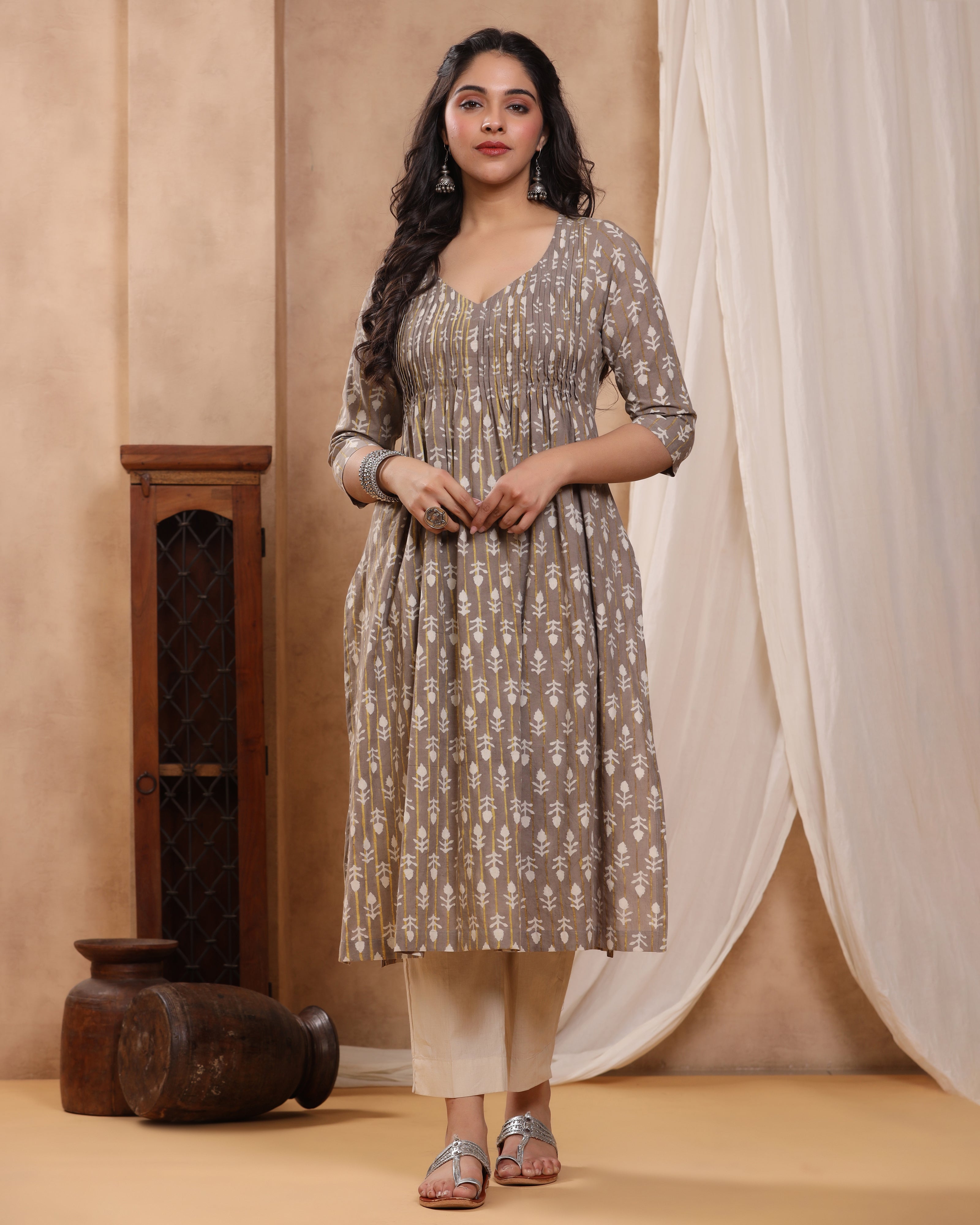 Women Cotton Bagh Printed Jaipuri Straight Fit Kurti Only – Mirchi Fashion